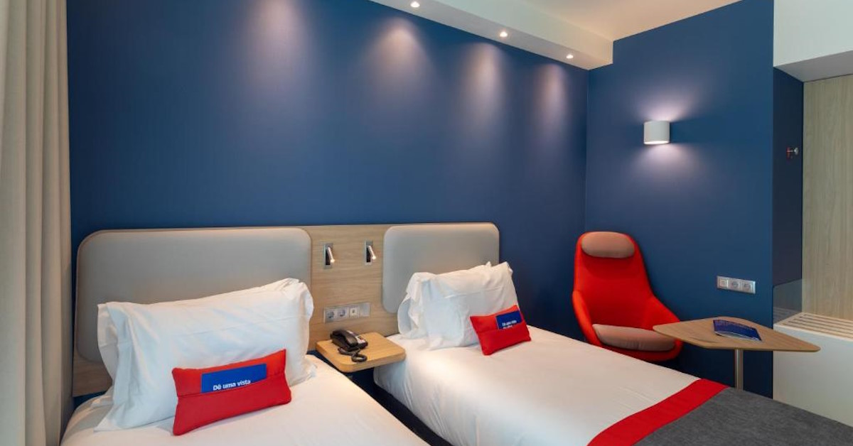 Holiday Inn Express - Lisbon - Plaza Saldanha, an IHG Hotel Bedroom