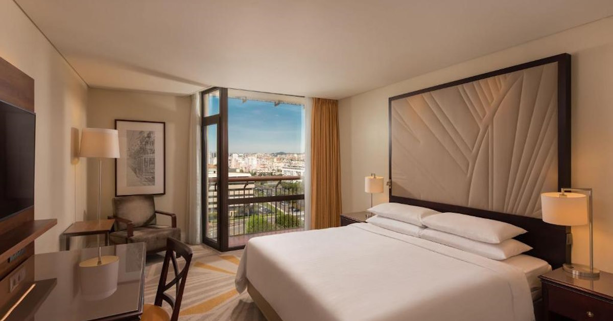 Lisbon Marriott Hotel Bedroom
